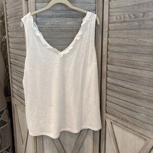 Lilly Pulitzer white Tank Top with Ruffle Detail size xl pre owned